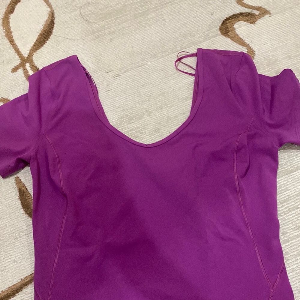 Vivid plum align t shirt